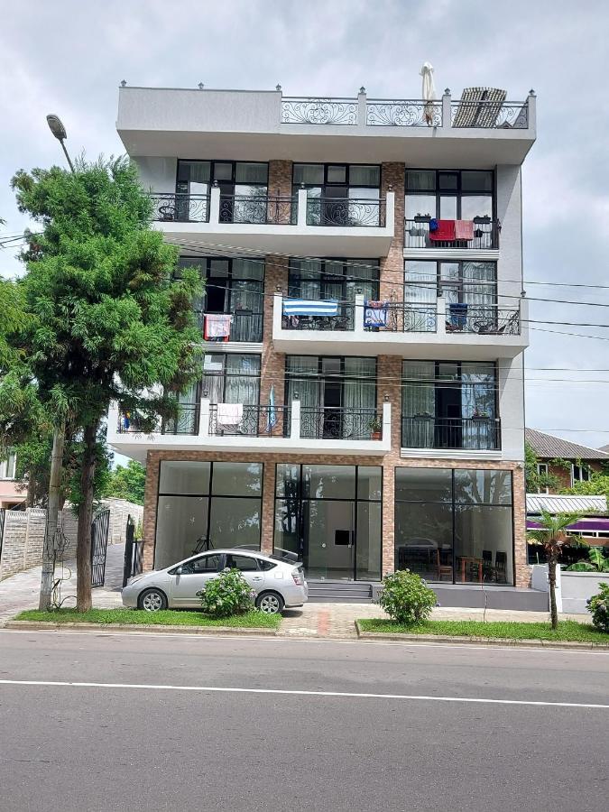 קובולטי French Hotel מראה חיצוני תמונה